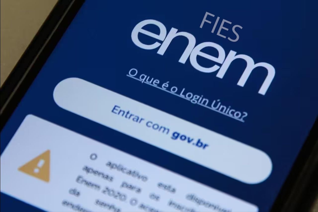FIES e ENEM: entenda a relação entre os programas