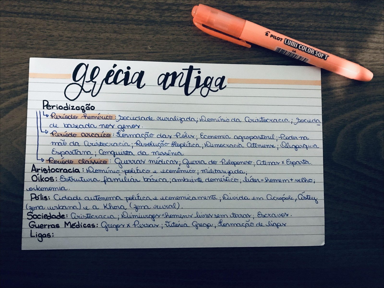 Mapa mental com Pilot Lummi Color Soft no centro, ramificando-se para LA e Grécia Antiga