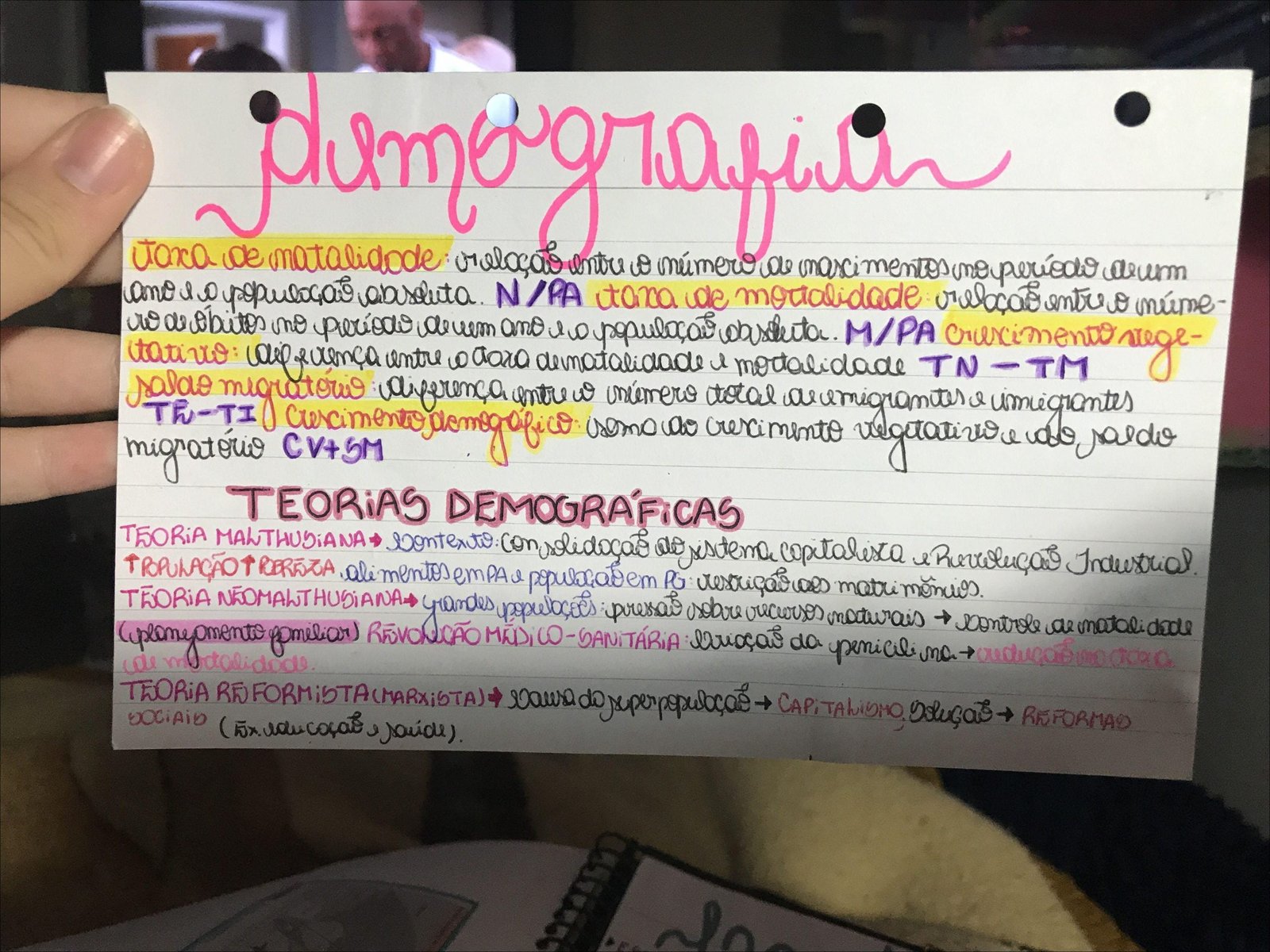 Mapa mental com a palavra Demográficas no centro, ramificando-se para Marcimentos e Toxa